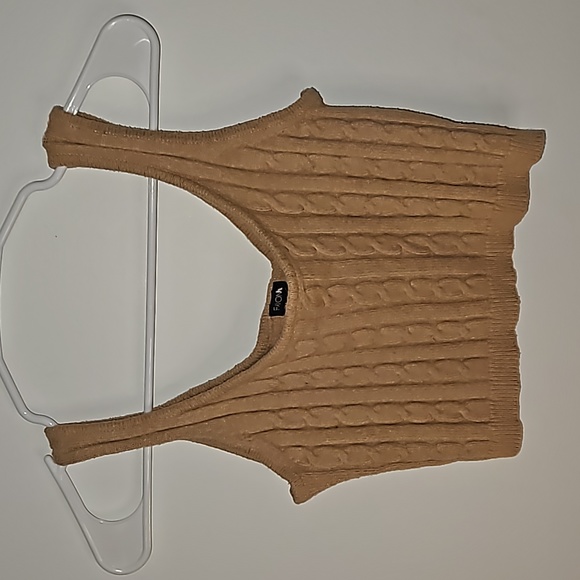 Fashion Nova Brown Cropped Knit Pattern Top Size Medium - Picture 1 of 9